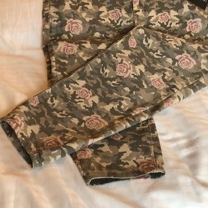 PINK ROSES MIXED WITH TRENDY “CAMO” comfy jeans.